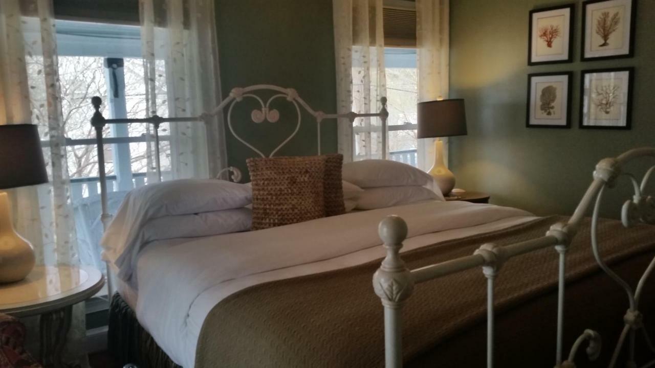 Barclay Cottage Bed And Breakfast Вирджиния-Бич Экстерьер фото